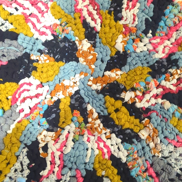 Hand Crafted with Recycled materials - Picture 2 of 4